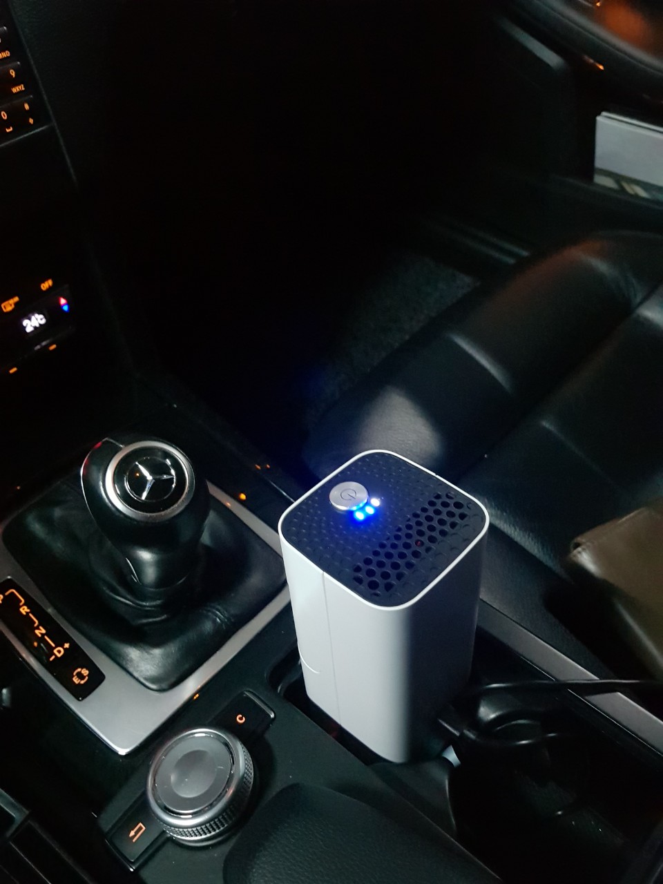Máy lọc không khí ô tô BONECO P50 Máy lọc không khí ô tô BONECO P50